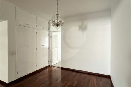 Apartamento à venda com 3 quartos, sendo 1 suíte, em Perdizes, São Paulo, SP