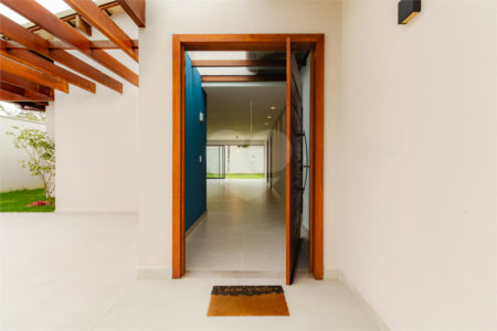 Casa à venda com 3 quartos, sendo 2 suítes, em Caravelas, Armação dos Búzios, RJ