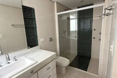 Triplex à venda ou para alugar com 3 suítes em Vila Suzana, São Paulo, SP