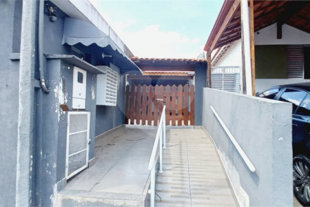 Casa à venda com 2 quartos em Vila Ursulina, Itaquaquecetuba, SP