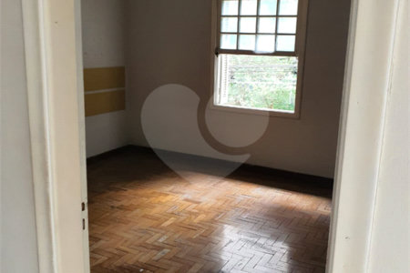 Sobrado para alugar com 3 quartos em Campo Belo, São Paulo, SP