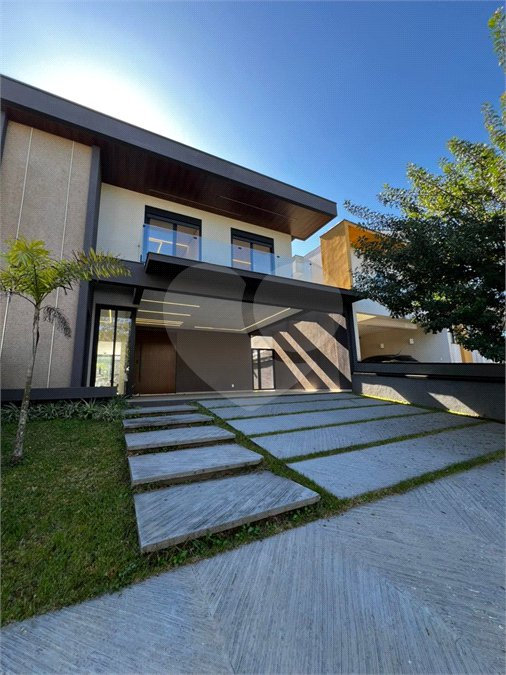 Casa à venda com 4 suítes no condomínio Residencial Mosaico da Serra, Mogi das Cruzes - SP