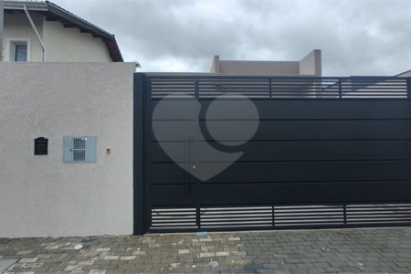 Casa Térrea à venda com 3 quartos, sendo 1 suíte,  em Nova Cerejeira, Atibaia, SP