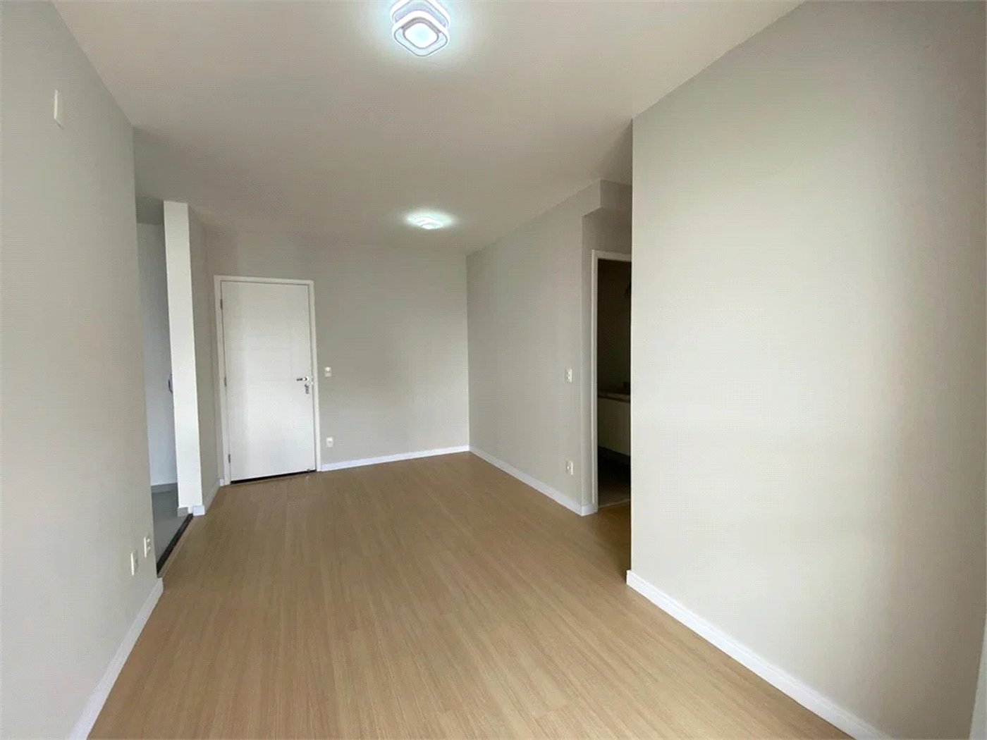Apartamento à venda com 2 quartos, sendo 1 suíte, em Vila Andrade, São Paulo, SP