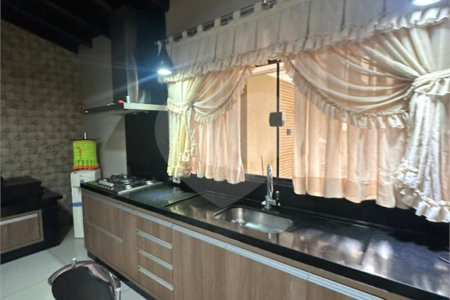 Casa à venda com 6 suítes em Pedro Juan Caballero, Amambay