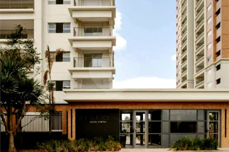 Triplex à venda com 4 suítes em Anhangabaú, Jundiaí, SP