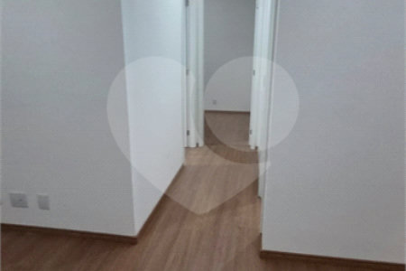 Apartamento à venda com 2 quartos em Vila Zat, São Paulo, SP