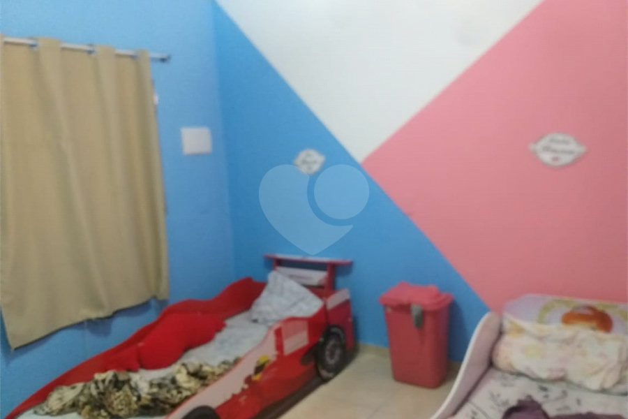 Sobrado à venda com 5 quartos no Brasilândia, São Paulo, SP