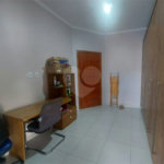 Casa à venda com 5 quartos, sendo 1 suíte, em Jardim Shangri-lá, Atibaia, SP