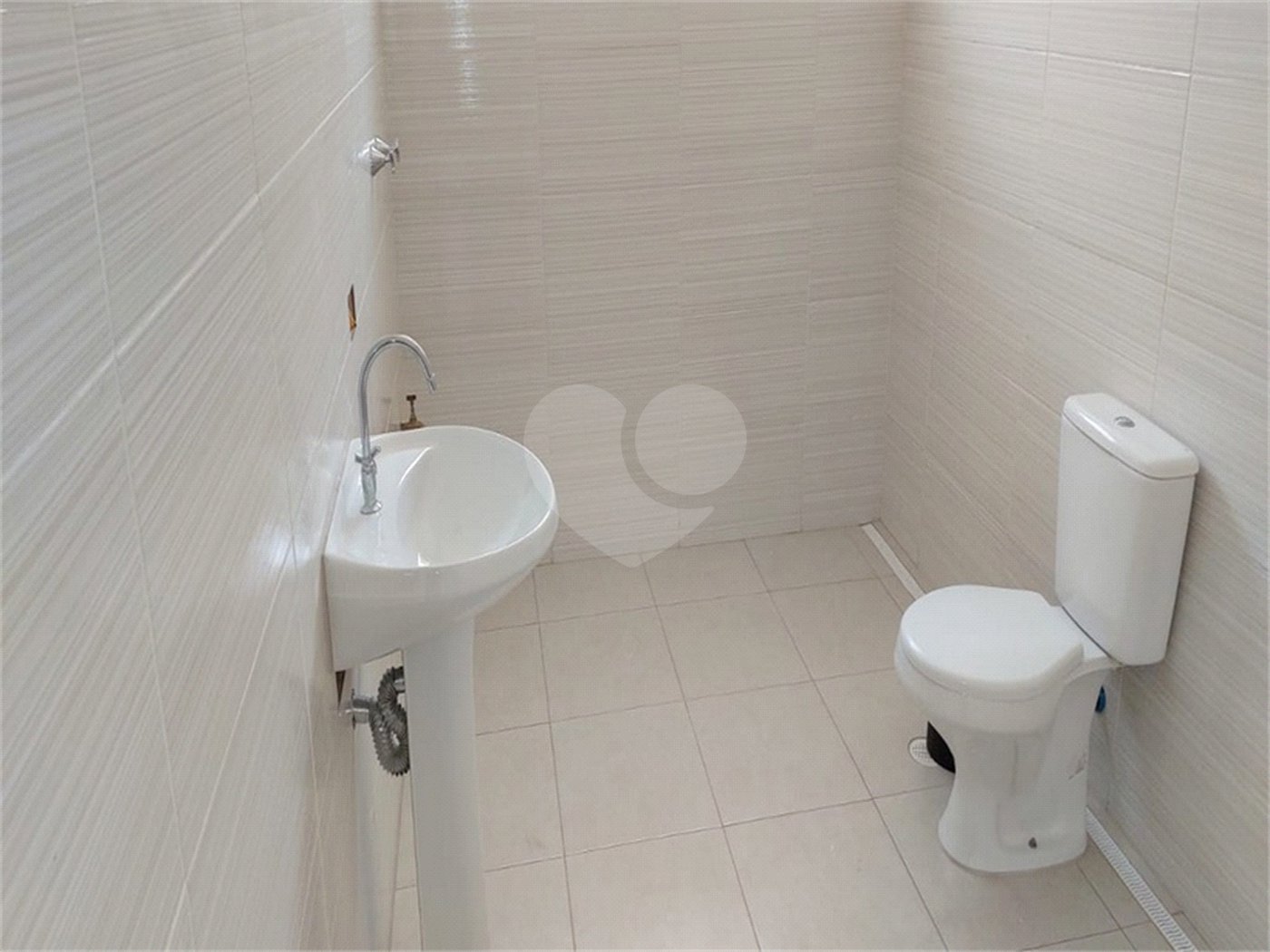 Sobrado à venda com 3 quartos, sendo 2 suítes, em Vila Paulicéia, São Paulo, SP