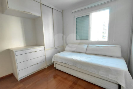 Apartamento à venda com 3 quartos, sendo 1 suíte,  em Vila Romana, São Paulo, SP