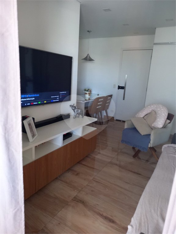 Apartamento à venda com 3 quartos, sendo 1 suíte,  em Vila Maria, São Paulo, SP