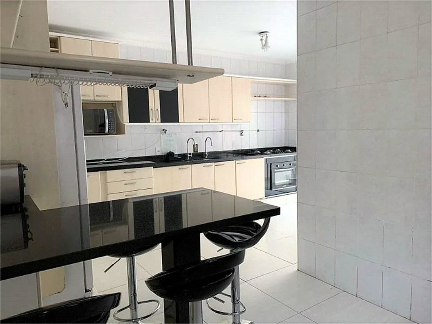 Casa à venda com 4 quartos, sendo 3 suítes,  em Fazenda Morumbi, São Paulo, SP