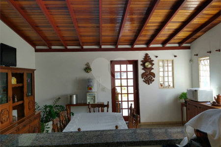 Sobrado à venda com 3 quartos, sendo 2 suítes, em Jardim Hubert, Indaiatuba, SP
