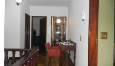 Casa à venda com 3 quartos, sendo 1 suíte,  em Piraporinha, Diadema, SP