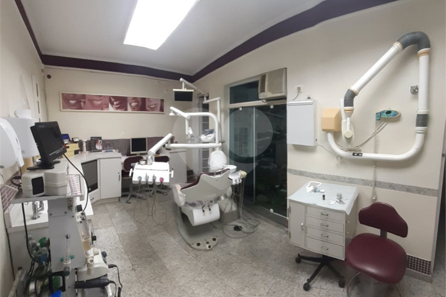 Casa para alugar com 3 quartos no condomínio Diva da Silva, São Paulo - SP