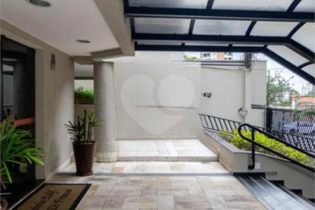 Apartamento à venda com 3 quartos, sendo 1 suíte, em Vila Regente Feijó, São Paulo, SP