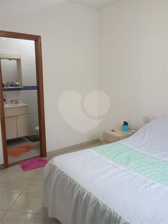 Casa à venda com 4 quartos, sendo 1 suíte, em Vila Cordeiro, São Paulo, SP