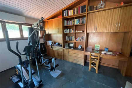 Casa à venda com 4 quartos, sendo 2 suítes, no condomínio Ypê Branco, São Paulo - SP