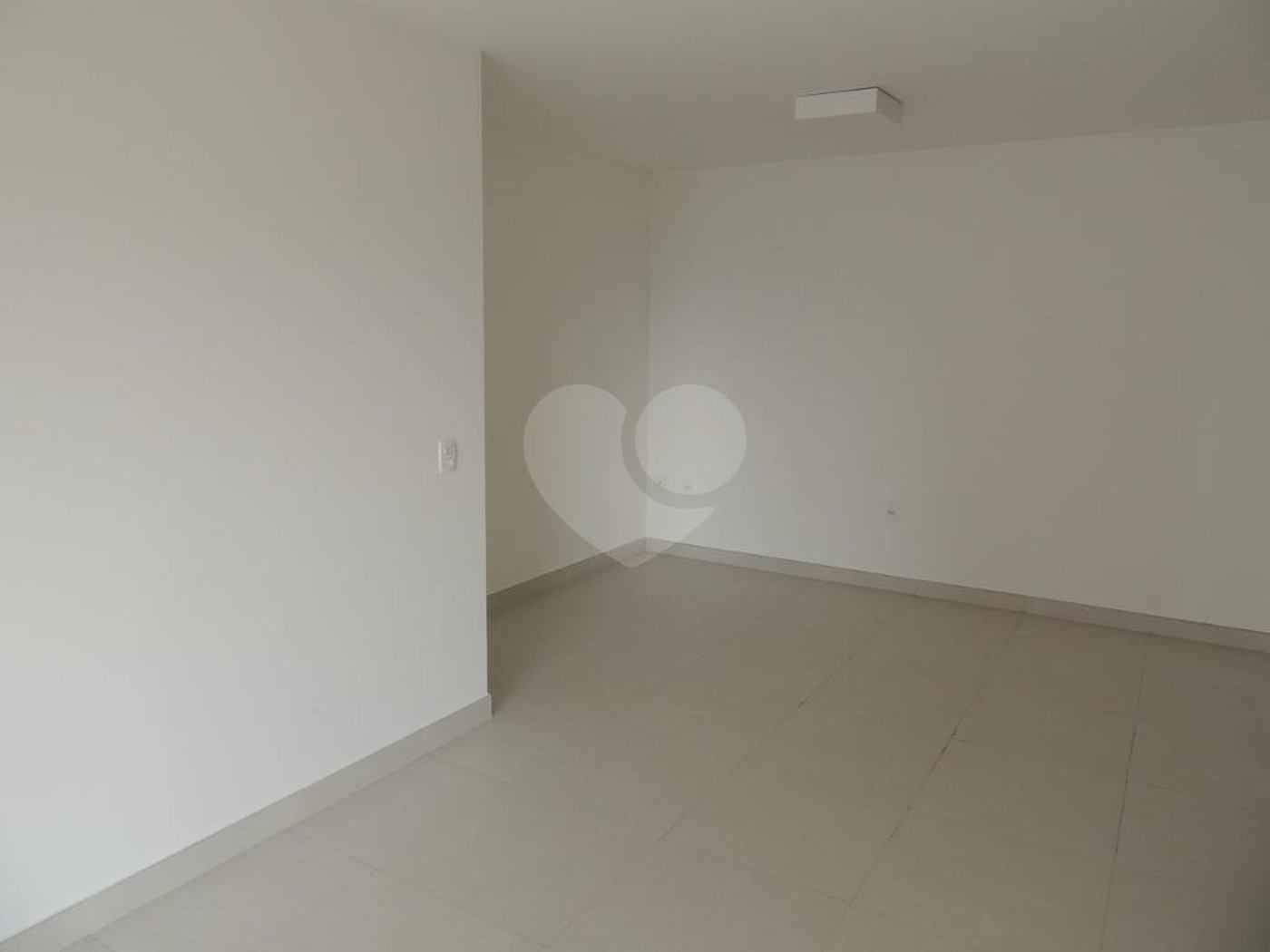 Apartamento à venda com 2 quartos, sendo 1 suíte, em Água Branca, São Paulo, SP