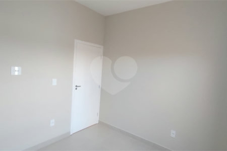 Casa à venda com 3 quartos, sendo 1 suíte, em Jardim dos Ipês, Salto, SP