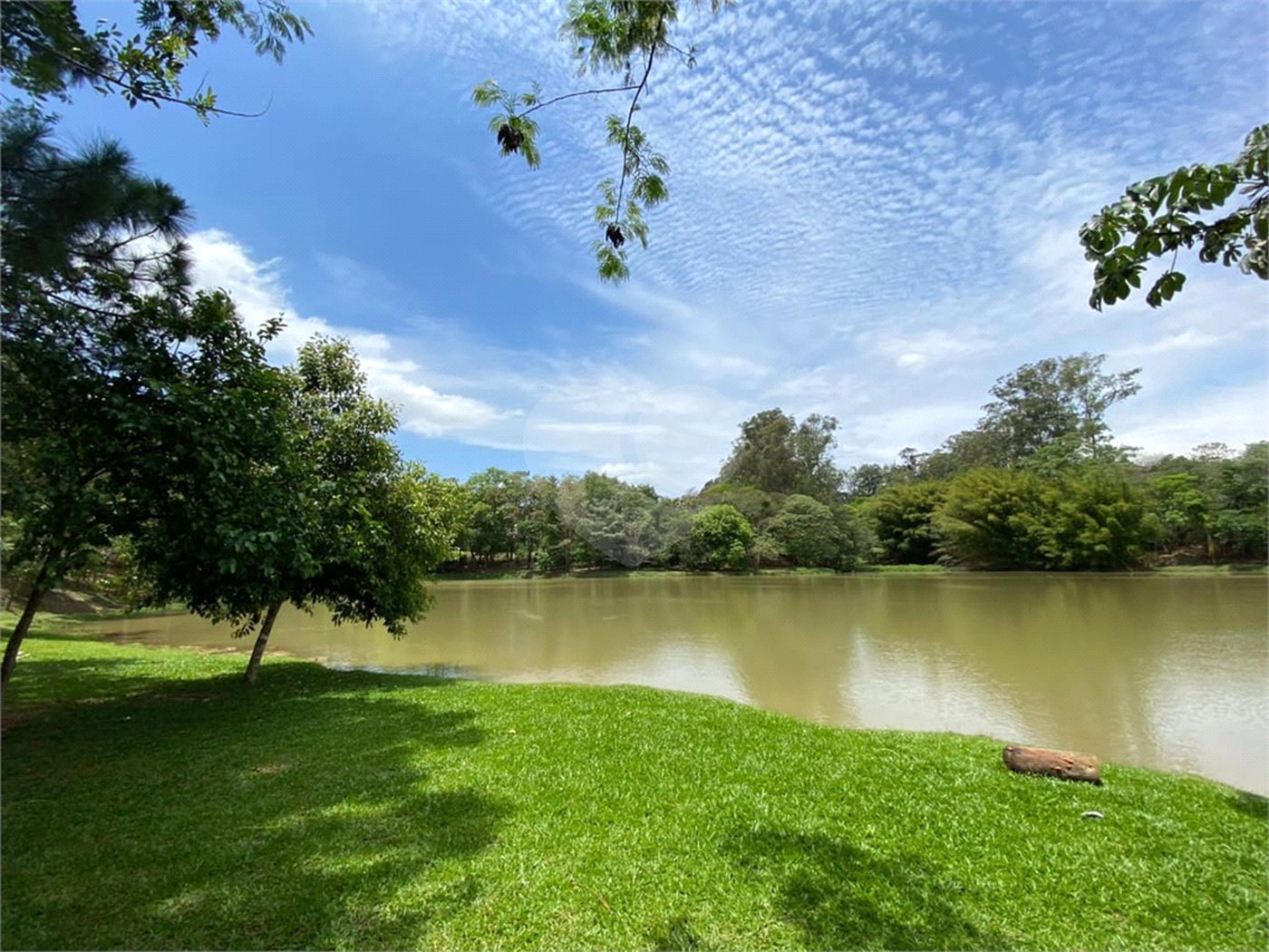 Terreno à venda no condomínio Dacha, Sorocaba - SP