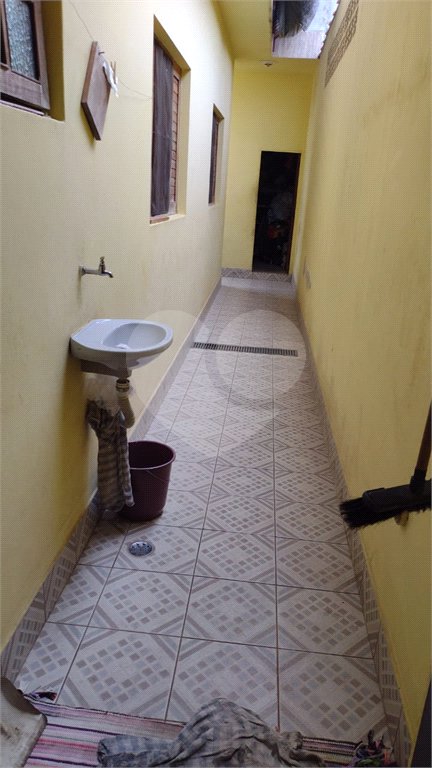 Casa à venda com 4 quartos, sendo 1 suíte,  em Jardim Cacique, Suzano, SP