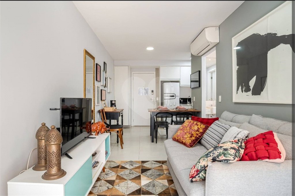 Pratico e moderno apartamento mobiliado de 45 m2 na Bela Vista