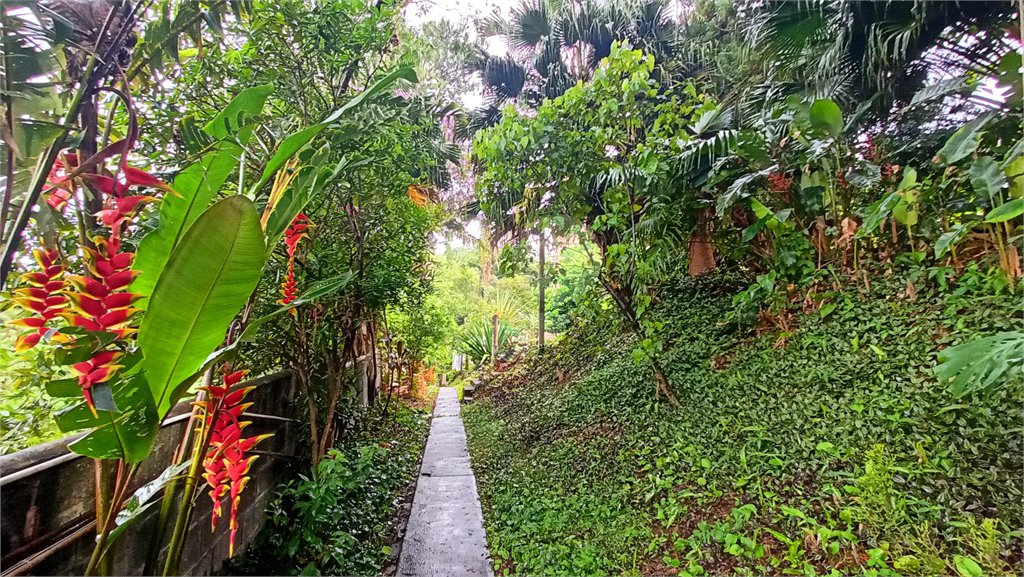 Sobrado à venda com 3 quartos em Tremembé, São Paulo, SP
