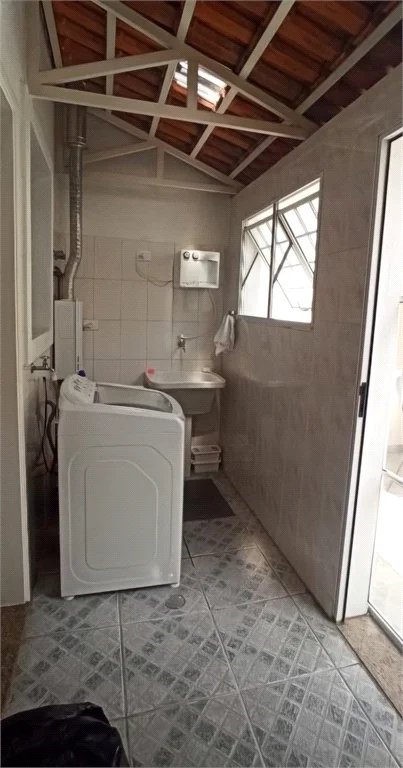 Casa à venda com 3 quartos, sendo 1 suíte, no condomínio Villas de São Francisco, São Paulo - SP