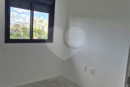 Apartamento à venda com 3 quartos, sendo 1 suíte, em Vila Anastácio, São Paulo, SP
