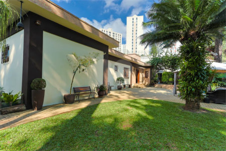 Casa Térrea à venda com 1 quarto em Jardim Marajoara, São Paulo, SP