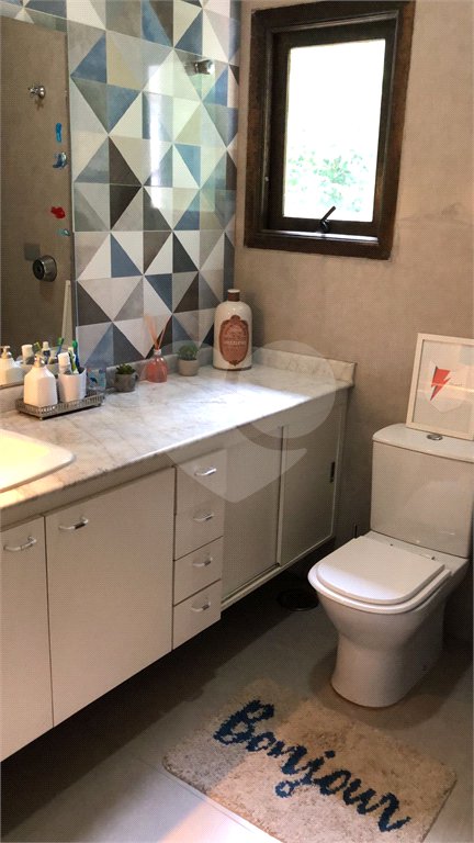 Casa à venda com 3 quartos, sendo 1 suíte,  no condomínio Alpes da Cantareira, Mairiporã - SP