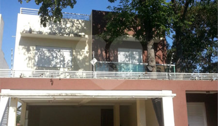 Sobrado à venda com 5 quartos, sendo 3 suítes,  em Vila Albertina, São Paulo, SP