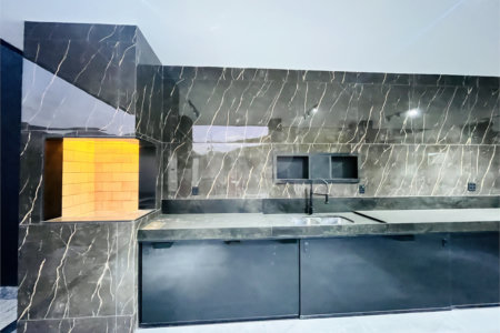 Casa à venda com 3 quartos, sendo 1 suíte, no condomínio Vale dos Sonhos 2, Rio de Janeiro - RJ