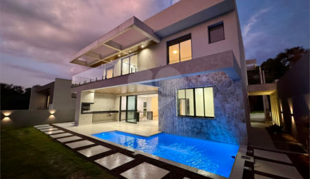 Casa à venda com 4 suítes no condomínio Reserva São Nicolau, Atibaia - SP
