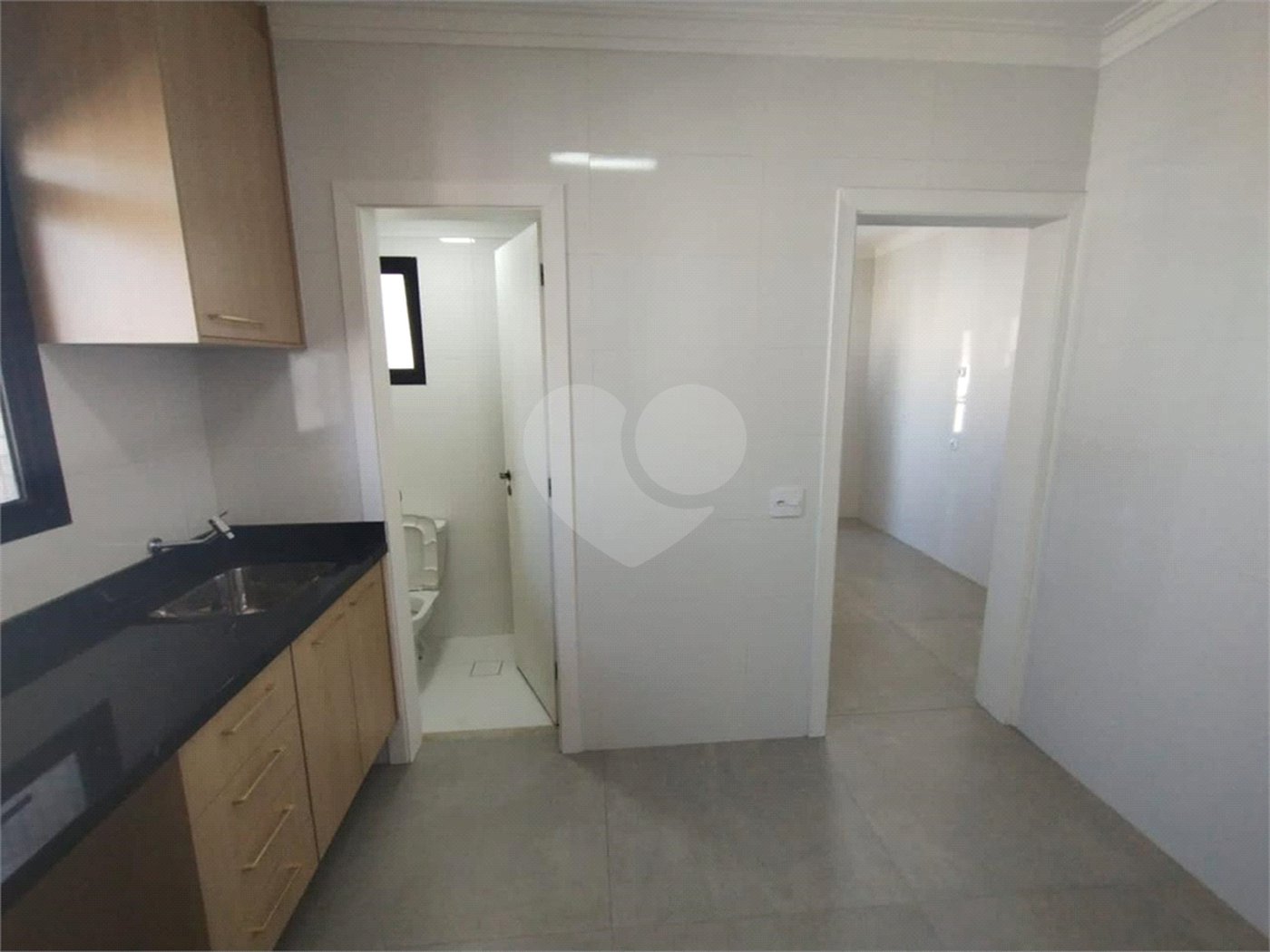 Apartamento à venda com 5 quartos, sendo 2 suítes, em Aclimação, São Paulo, SP