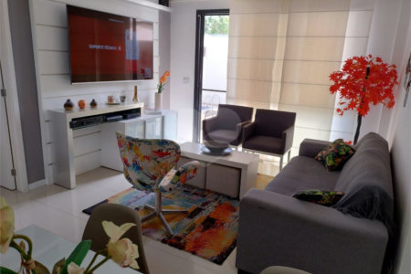 Casa à venda com 3 quartos, sendo 2 suítes, no condomínio Outside Authentic Residences, Rio de Janeiro - RJ