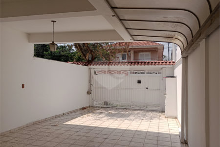Sobrado à venda com 3 suítes em Vila Inah, São Paulo, SP
