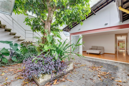 Sobrado à venda ou para alugar com 3 quartos, sendo 1 suíte, em Chácara Monte Alegre, São Paulo, SP