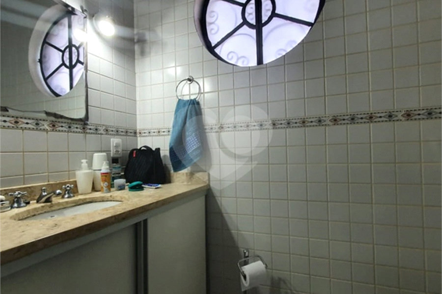 Sobrado à venda com 5 quartos, sendo 3 suítes, em Tremembé, São Paulo, SP