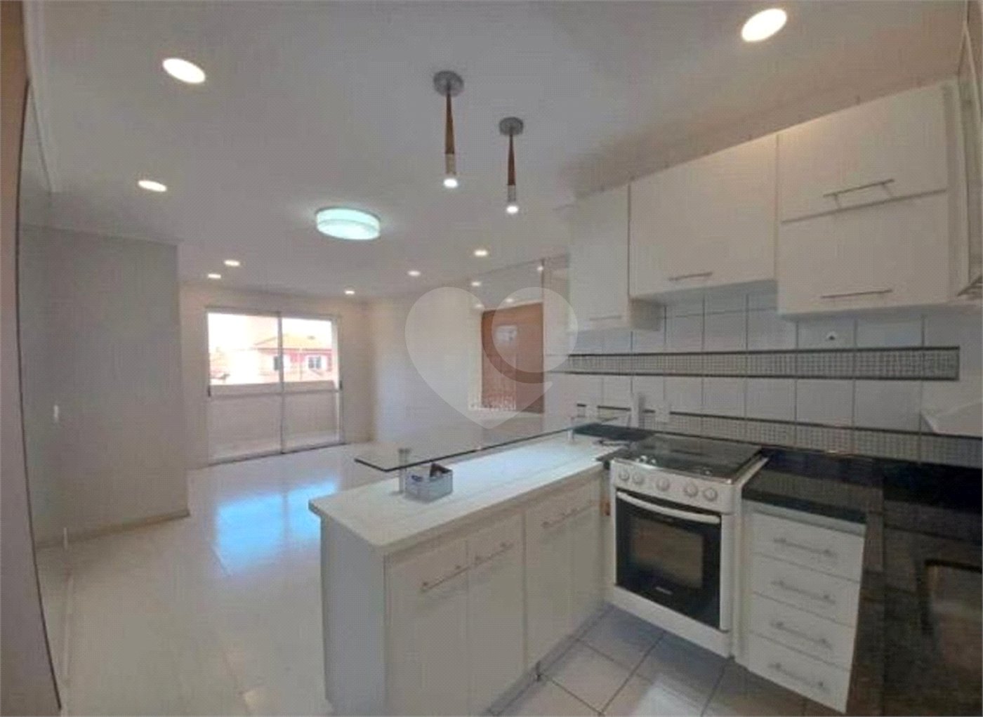 Apartamento no Edifício Torres di Itália.