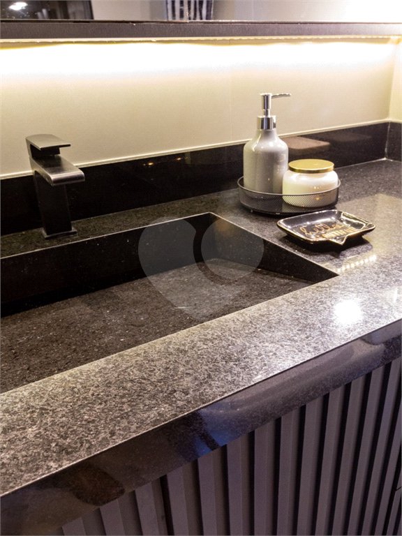 Apartamento com 78m² , 2 dormitórios , sendo 1 suíte , 1 vaga de garagem , à venda no Jabaquara.