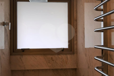 Apartamento à venda com 3 suítes em Moema, São Paulo, SP