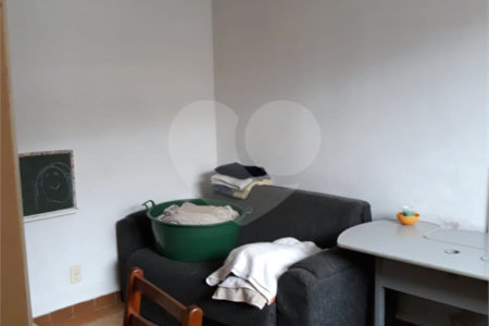 Casa à venda com 2 quartos, sendo 1 suíte,  em Vila Anastácio, São Paulo, SP