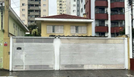 Casa à venda com 4 quartos, sendo 2 suítes,  em Vila Alexandria, São Paulo, SP