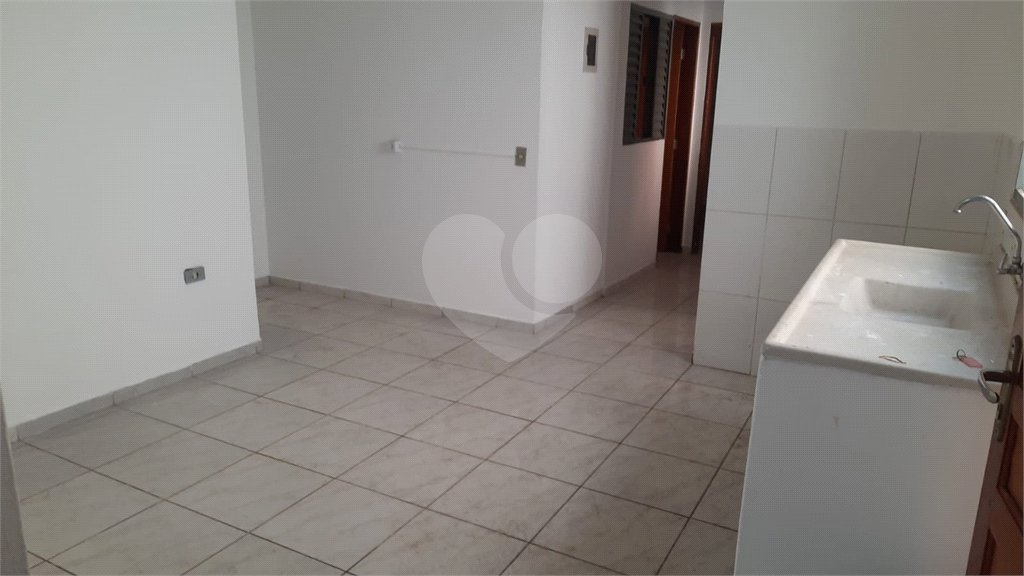Sobrado à venda com 4 quartos, sendo 1 suíte, em Jardim Hubert, Indaiatuba, SP
