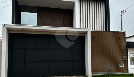 Sobrado à venda com 3 suítes em Residencial Ponta Porã I, Ponta Porã, MS