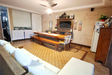 Casa à venda com 3 quartos, sendo 1 suíte, em Jardim São Luiz, Ribeirão Preto, SP