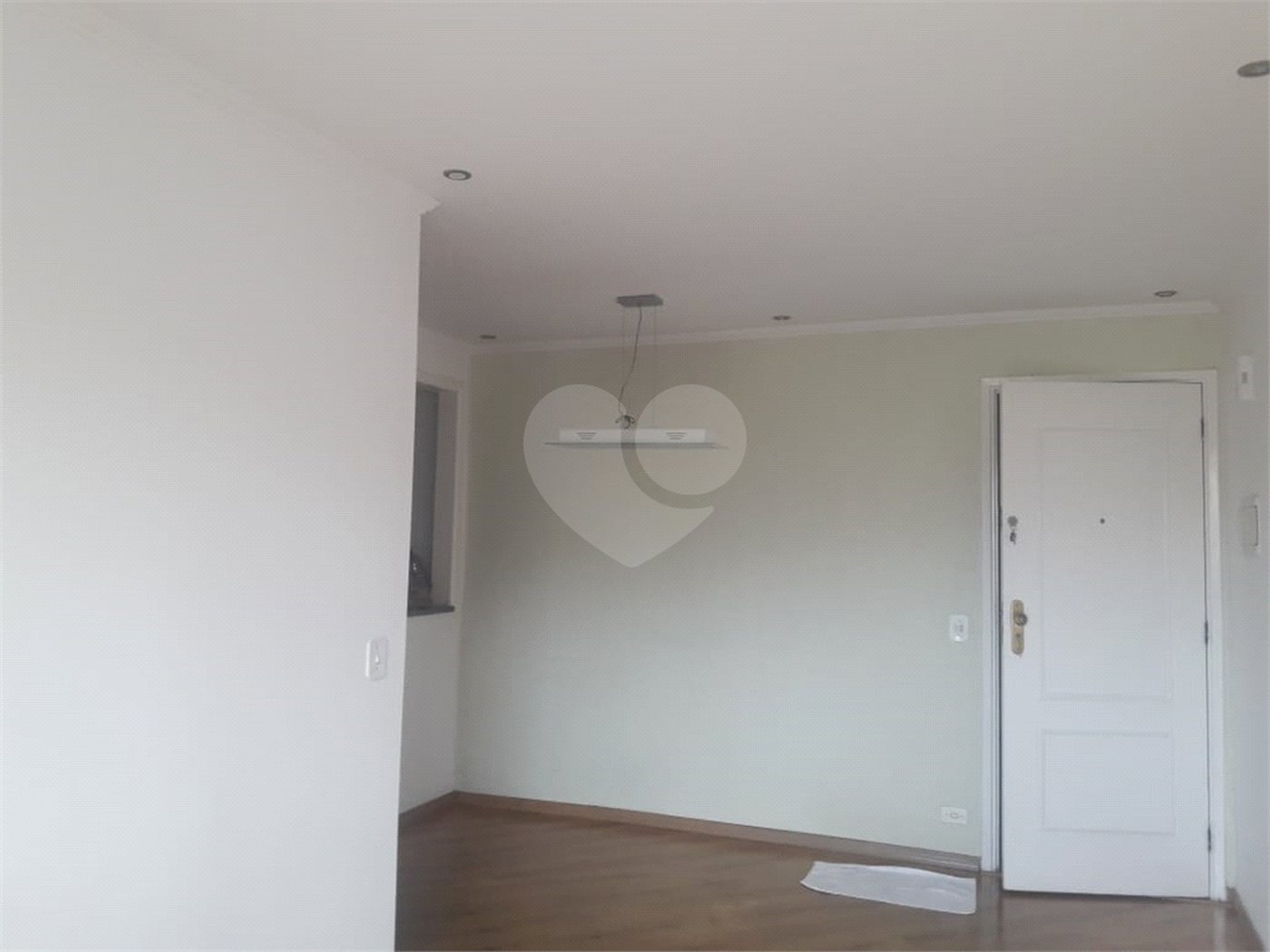 Apartamento à venda com 3 quartos, sendo 1 suíte,  em Parada Inglesa, São Paulo, SP